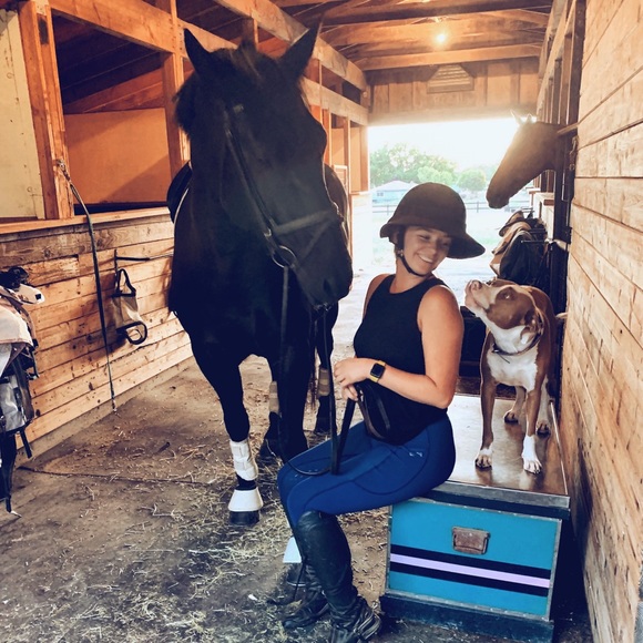 Meet your Posher, Lauren - Picture 10 of 10